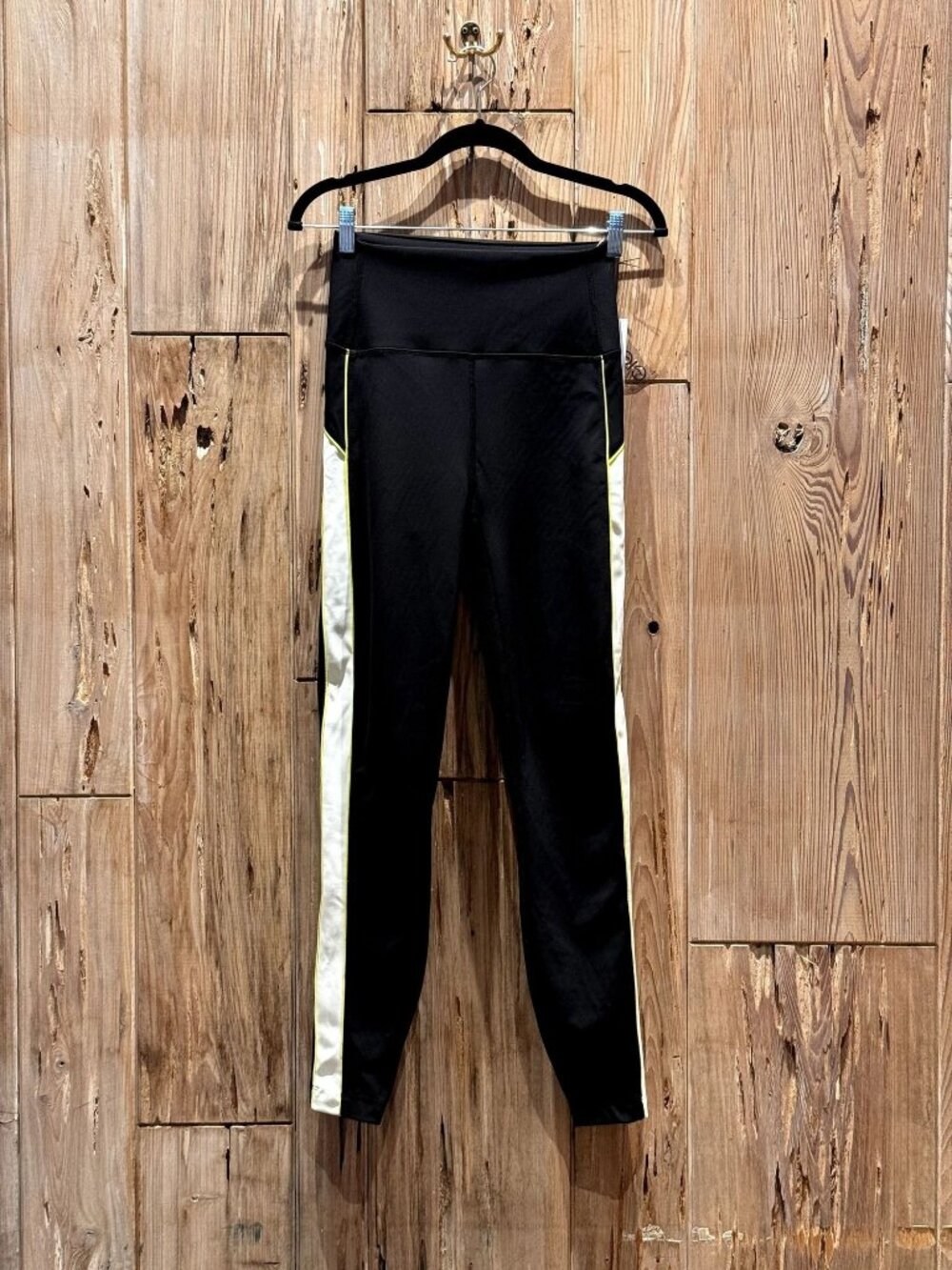 Gigi C Sport Womens High-Waisted Leggings Black/White/Green Medium NWT